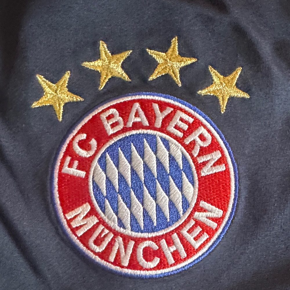 Adidas German FC Bayern Munich Soccer / Football Dark Blue Jersey - XL - Picture 3 of 11